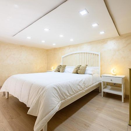 La Magnifica Napoli Apartments Gold House Eksteriør billede
